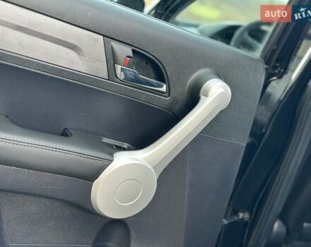 Чорний Хонда СРВ, об'ємом двигуна 2 л та пробігом 191 тис. км за 10450 $, фото 76 на Automoto.ua