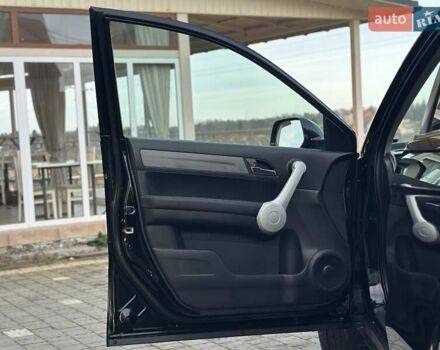 Чорний Хонда СРВ, об'ємом двигуна 2 л та пробігом 191 тис. км за 10450 $, фото 87 на Automoto.ua