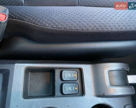 Черный Хонда СРВ, объемом двигателя 2.2 л и пробегом 264 тыс. км за 11250 $, фото 30 на Automoto.ua