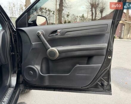 Черный Хонда СРВ, объемом двигателя 2.4 л и пробегом 151 тыс. км за 12777 $, фото 71 на Automoto.ua