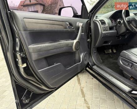 Черный Хонда СРВ, объемом двигателя 2.2 л и пробегом 279 тыс. км за 13000 $, фото 12 на Automoto.ua