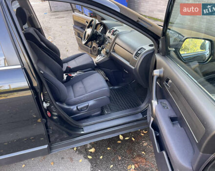 Хонда СРВ 2011 в Киеве на Automoto.ua Черный Хонда СРВ, объемом двигателя 2 л и пробегом 198 тыс. км за 11200 $, фото 11 на Automoto.ua