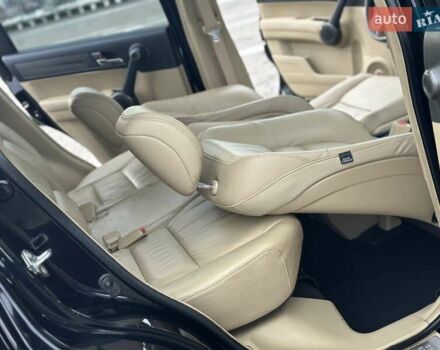 Чорний Хонда СРВ, об'ємом двигуна 2 л та пробігом 181 тис. км за 13777 $, фото 50 на Automoto.ua