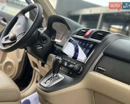 Чорний Хонда СРВ, об'ємом двигуна 2 л та пробігом 181 тис. км за 13777 $, фото 68 на Automoto.ua