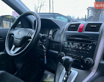 Чорний Хонда СРВ, об'ємом двигуна 2 л та пробігом 245 тис. км за 13100 $, фото 16 на Automoto.ua