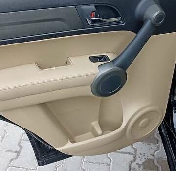 Черный Хонда СРВ, объемом двигателя 2.2 л и пробегом 233 тыс. км за 16700 $, фото 23 на Automoto.ua