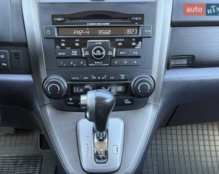 Черный Хонда СРВ, объемом двигателя 2 л и пробегом 225 тыс. км за 13400 $, фото 76 на Automoto.ua