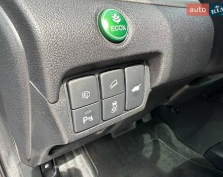 Черный Хонда СРВ, объемом двигателя 2.2 л и пробегом 181 тыс. км за 17900 $, фото 34 на Automoto.ua
