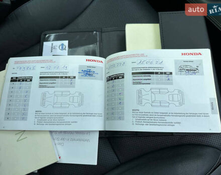 Черный Хонда СРВ, объемом двигателя 2.2 л и пробегом 182 тыс. км за 17200 $, фото 44 на Automoto.ua