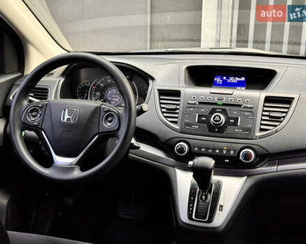 Хонда СРВ 2014 в Киеве на Automoto.ua Черный Хонда СРВ, объемом двигателя 2.4 л и пробегом 211 тыс. км за 14950 $, фото 27 на Automoto.ua