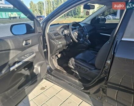 Хонда СРВ 2015 в Черкассах на Automoto.ua Черный Хонда СРВ, объемом двигателя 2.36 л и пробегом 220 тыс. км за 15900 $, фото 9 на Automoto.ua