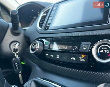 Черный Хонда СРВ, объемом двигателя 1.6 л и пробегом 229 тыс. км за 13200 $, фото 12 на Automoto.ua
