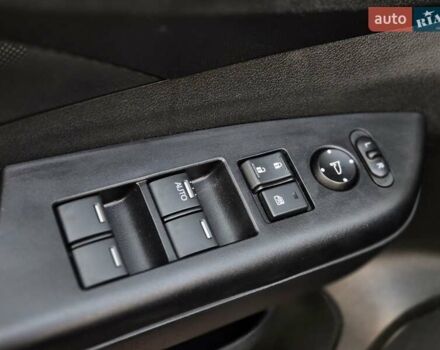 Черный Хонда СРВ, объемом двигателя 2.4 л и пробегом 139 тыс. км за 15900 $, фото 42 на Automoto.ua