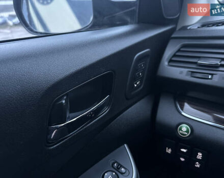 Чорний Хонда СРВ, об'ємом двигуна 2.4 л та пробігом 175 тис. км за 18500 $, фото 37 на Automoto.ua