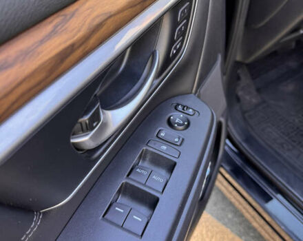 Черный Хонда СРВ, объемом двигателя 1.5 л и пробегом 207 тыс. км за 21000 $, фото 7 на Automoto.ua