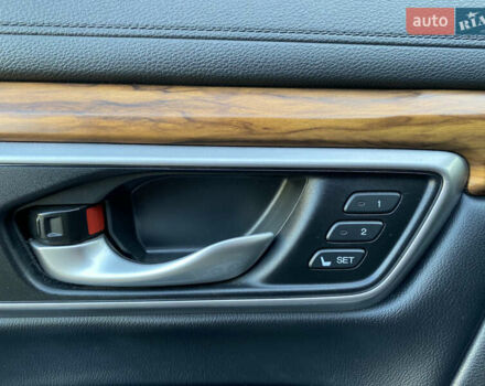 Черный Хонда СРВ, объемом двигателя 1.5 л и пробегом 192 тыс. км за 17999 $, фото 17 на Automoto.ua