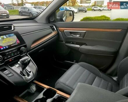 Черный Хонда СРВ, объемом двигателя 1.5 л и пробегом 152 тыс. км за 22552 $, фото 18 на Automoto.ua