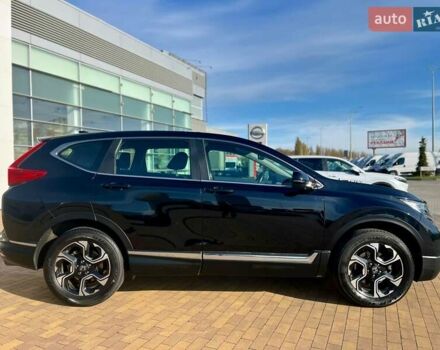 Черный Хонда СРВ, объемом двигателя 1.5 л и пробегом 152 тыс. км за 21977 $, фото 7 на Automoto.ua