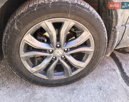 Черный Хонда СРВ, объемом двигателя 1.5 л и пробегом 17 тыс. км за 15000 $, фото 2 на Automoto.ua