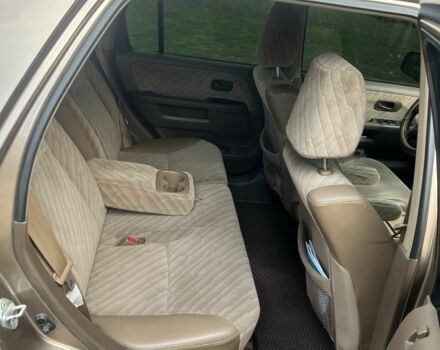 Коричневый Хонда СРВ, объемом двигателя 2 л и пробегом 427 тыс. км за 6700 $, фото 7 на Automoto.ua