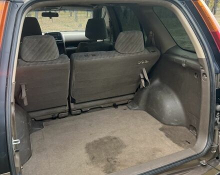 Коричневый Хонда СРВ, объемом двигателя 2 л и пробегом 427 тыс. км за 6700 $, фото 8 на Automoto.ua