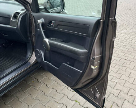 Коричневий Хонда СРВ, об'ємом двигуна 2.2 л та пробігом 235 тис. км за 12890 $, фото 19 на Automoto.ua