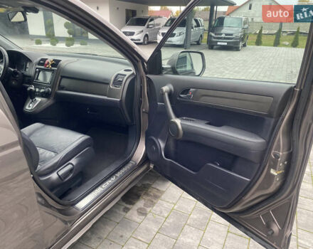 Коричневый Хонда СРВ, объемом двигателя 2.2 л и пробегом 201 тыс. км за 14300 $, фото 15 на Automoto.ua