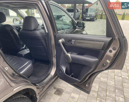 Коричневый Хонда СРВ, объемом двигателя 2.2 л и пробегом 201 тыс. км за 14300 $, фото 20 на Automoto.ua