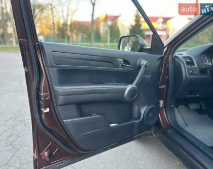 Коричневый Хонда СРВ, объемом двигателя 2 л и пробегом 186 тыс. км за 13999 $, фото 30 на Automoto.ua