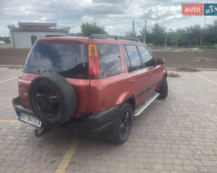 Красный Хонда СРВ, объемом двигателя 1.97 л и пробегом 399 тыс. км за 2999 $, фото 3 на Automoto.ua