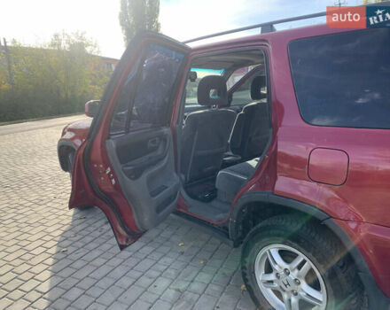 Красный Хонда СРВ, объемом двигателя 1.97 л и пробегом 261 тыс. км за 5300 $, фото 7 на Automoto.ua