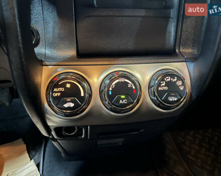 Красный Хонда СРВ, объемом двигателя 2 л и пробегом 257 тыс. км за 7300 $, фото 5 на Automoto.ua