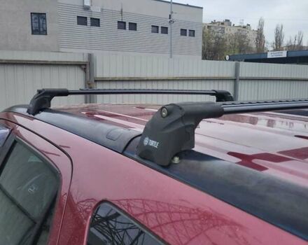 Красный Хонда СРВ, объемом двигателя 2 л и пробегом 257 тыс. км за 6876 $, фото 10 на Automoto.ua