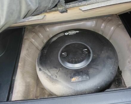 Красный Хонда СРВ, объемом двигателя 2 л и пробегом 257 тыс. км за 6876 $, фото 4 на Automoto.ua