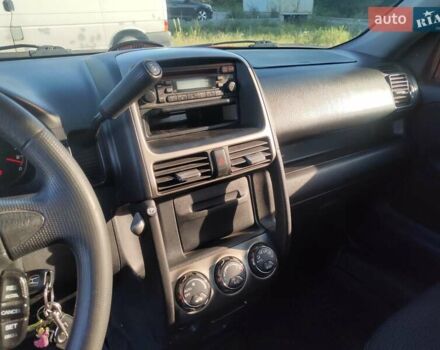 Красный Хонда СРВ, объемом двигателя 2 л и пробегом 216 тыс. км за 8500 $, фото 8 на Automoto.ua