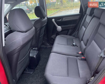 Красный Хонда СРВ, объемом двигателя 2 л и пробегом 270 тыс. км за 9800 $, фото 5 на Automoto.ua