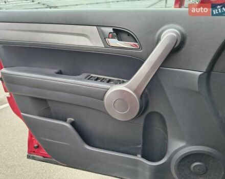 Красный Хонда СРВ, объемом двигателя 2.35 л и пробегом 206 тыс. км за 11500 $, фото 10 на Automoto.ua