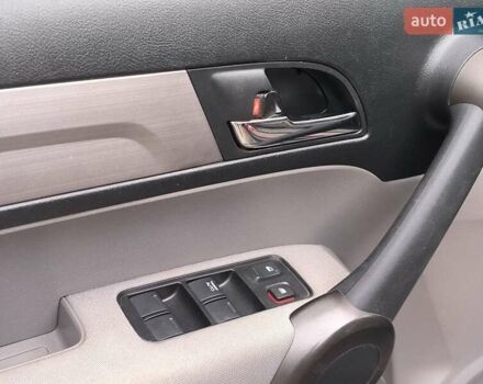 Червоний Хонда СРВ, об'ємом двигуна 2.35 л та пробігом 197 тис. км за 10690 $, фото 22 на Automoto.ua