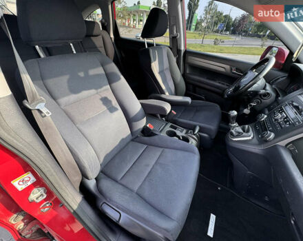 Красный Хонда СРВ, объемом двигателя 2.2 л и пробегом 265 тыс. км за 10900 $, фото 30 на Automoto.ua