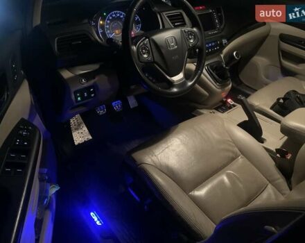 Красный Хонда СРВ, объемом двигателя 2.2 л и пробегом 210 тыс. км за 16800 $, фото 14 на Automoto.ua