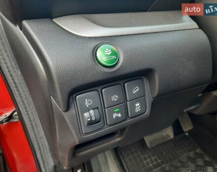 Красный Хонда СРВ, объемом двигателя 2.2 л и пробегом 206 тыс. км за 17499 $, фото 76 на Automoto.ua