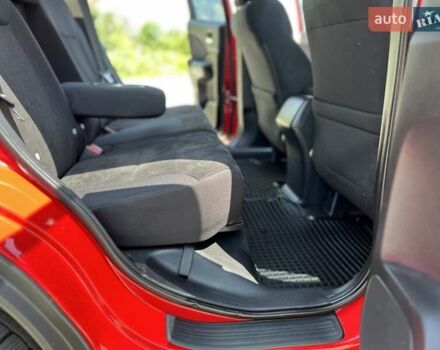 Красный Хонда СРВ, объемом двигателя 1.6 л и пробегом 185 тыс. км за 16700 $, фото 25 на Automoto.ua