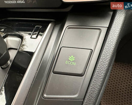 Червоний Хонда СРВ, об'ємом двигуна 1.5 л та пробігом 103 тис. км за 16900 $, фото 25 на Automoto.ua