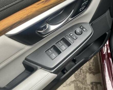 Красный Хонда СРВ, объемом двигателя 1.5 л и пробегом 104 тыс. км за 17900 $, фото 2 на Automoto.ua