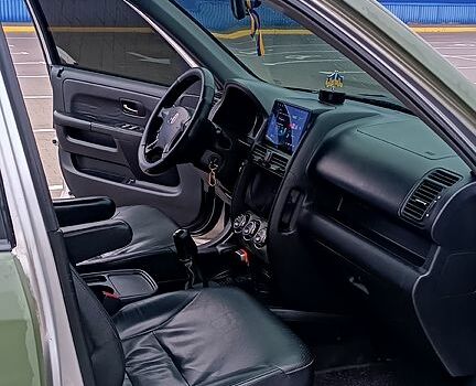 Хонда СРВ, объемом двигателя 2.2 л и пробегом 193 тыс. км за 5240 $, фото 3 на Automoto.ua