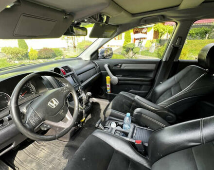 Хонда СРВ, объемом двигателя 2.2 л и пробегом 260 тыс. км за 10400 $, фото 15 на Automoto.ua