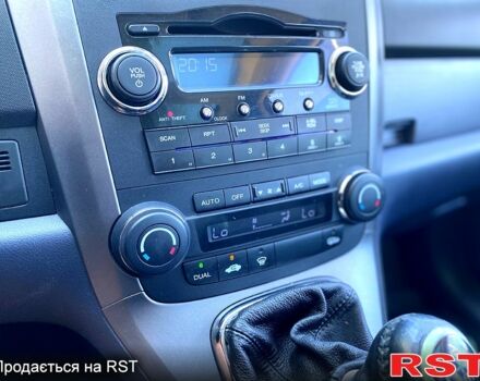 Хонда СРВ, объемом двигателя 2 л и пробегом 218 тыс. км за 9600 $, фото 7 на Automoto.ua