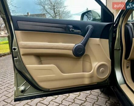 Хонда СРВ, объемом двигателя 2.2 л и пробегом 206 тыс. км за 12299 $, фото 11 на Automoto.ua