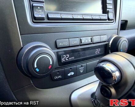 Хонда СРВ, объемом двигателя 2.2 л и пробегом 195 тыс. км за 15800 $, фото 8 на Automoto.ua