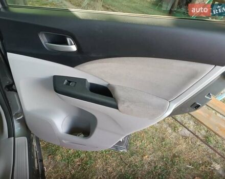 Хонда СРВ, объемом двигателя 2.35 л и пробегом 189 тыс. км за 12400 $, фото 25 на Automoto.ua